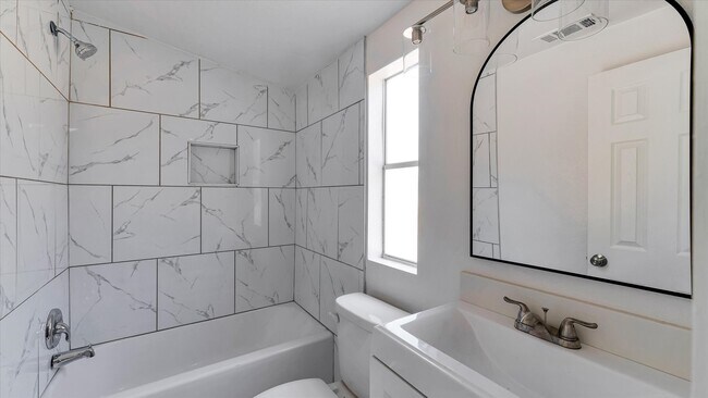 Building Photo - 65 County Rd 5002