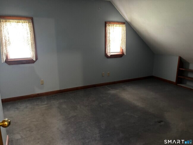 Building Photo - 324 Wheelers Farm Rd
