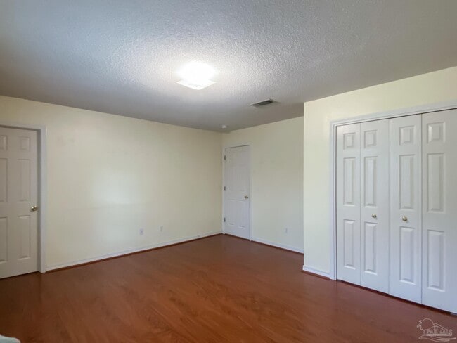 Building Photo - 9121 Sebring Dr