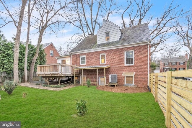 Building Photo - 5302 Baltimore Ave