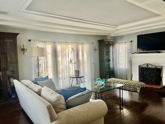 Living room - 1039 S Alfred St