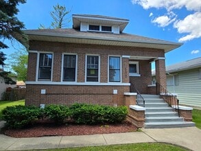 Building Photo - 232 S 20th Ave