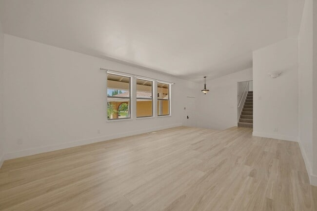 Building Photo - 25 Miwok Ct