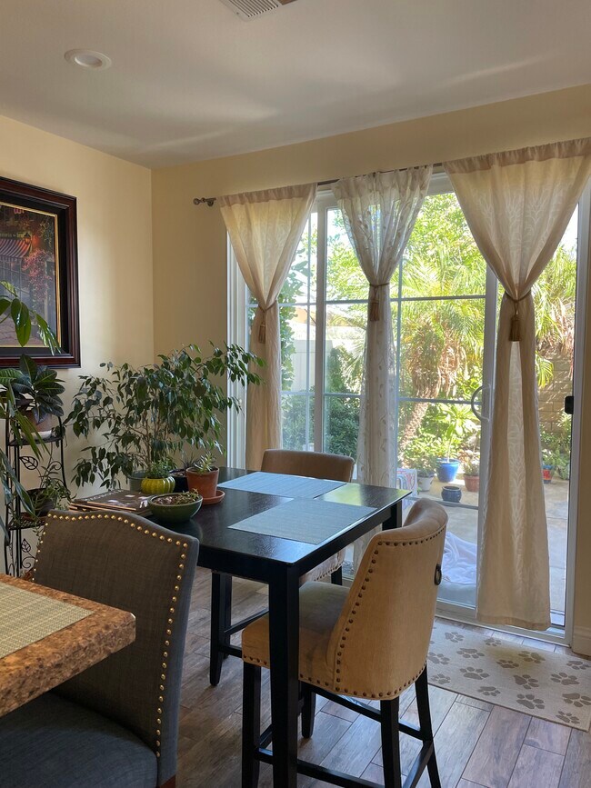 Building Photo - 28064 Dickason Dr