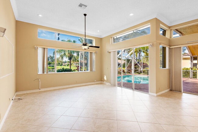 Building Photo - 6051 NW 60th Ave