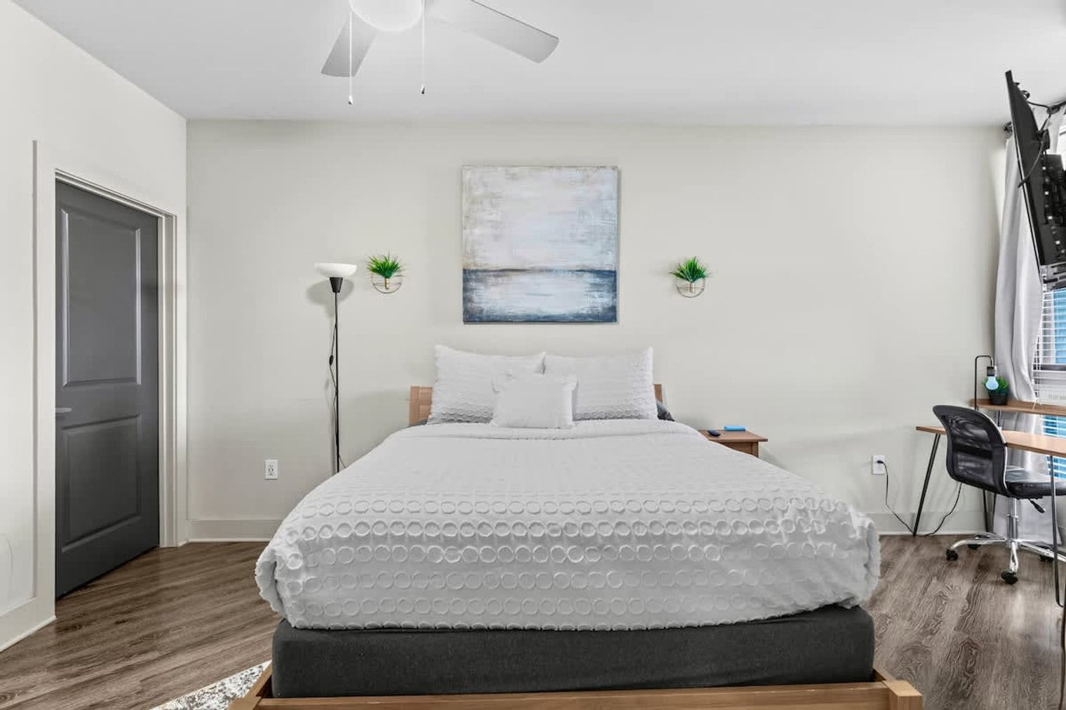 Building Photo - 455 14th St NW