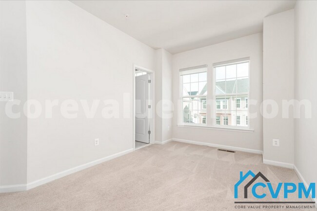 Building Photo - 2535 Debert Cir