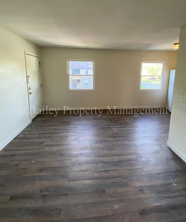 Building Photo - 6213 Jeffrey Dr