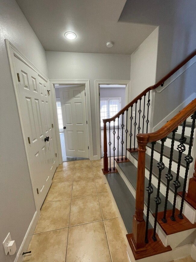 Building Photo - 2605 Almeda Forest Ct