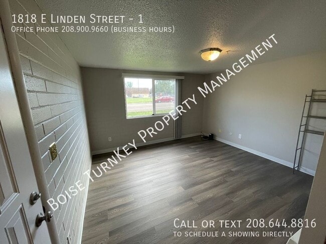 Building Photo - 1818 E Linden St