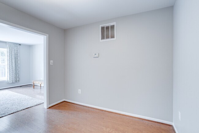 Building Photo - 4685 Forestdale Dr