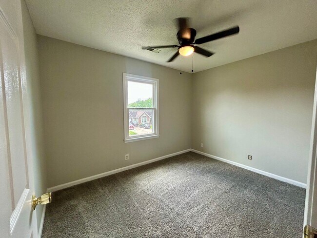 Building Photo - 1225 Cobblestone Ln