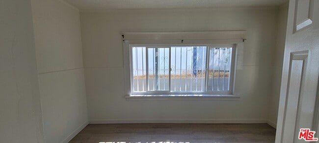 Building Photo - 1240 S Lucerne Blvd