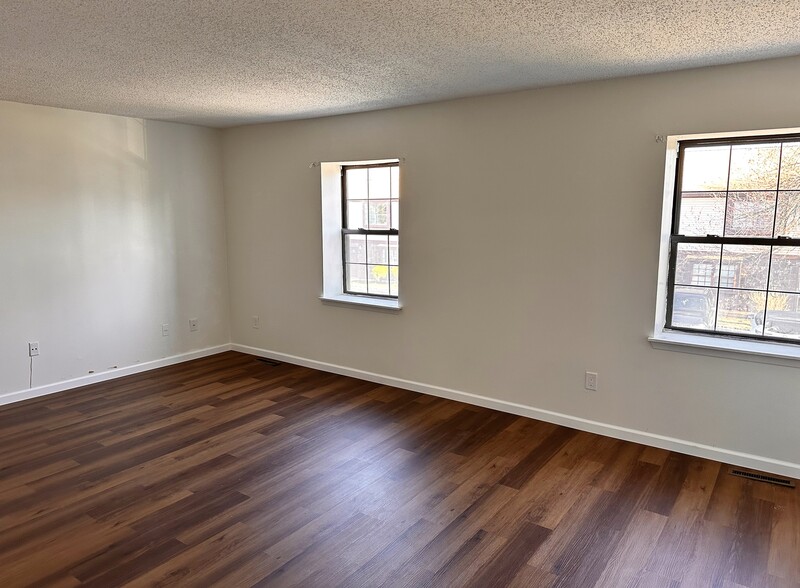 Building Photo - 8401 Hana Rd