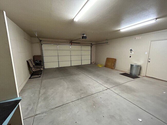 Building Photo - 12620 S Driftwood Dr