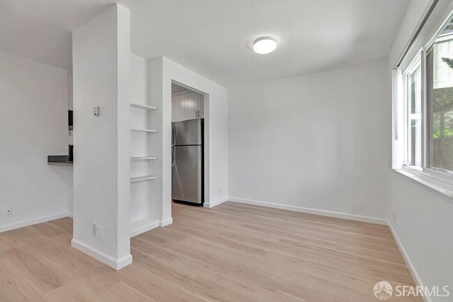 Building Photo - 46728 Crawford St