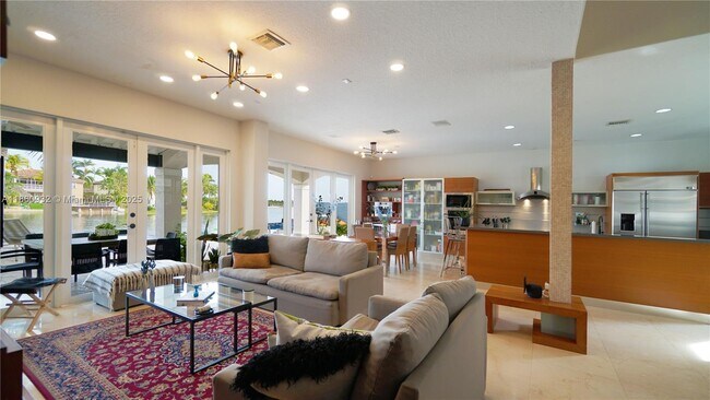 Building Photo - 7031 NW 113th Ct
