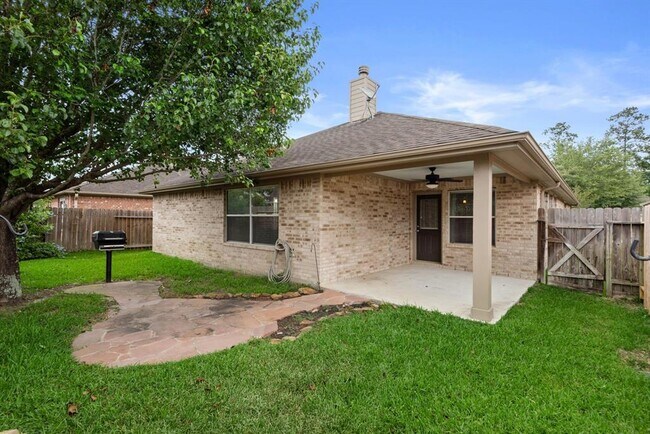 Building Photo - 26873 Armor Oaks Dr