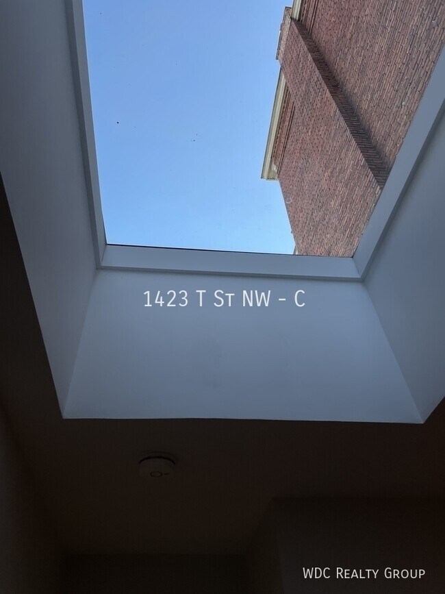 Building Photo - 1423 T St NW