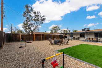 Building Photo - 2031 E Orange St.