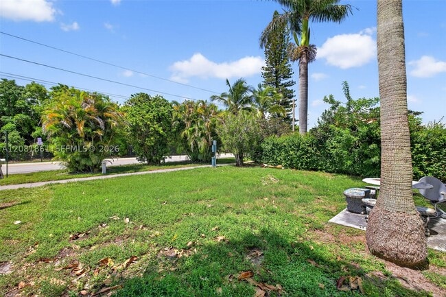 Building Photo - 2430 SW 53rd St