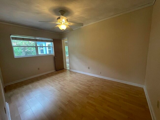 Building Photo - 177 E Laila Dr