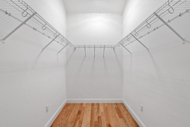 Building Photo - 17 Vernon St