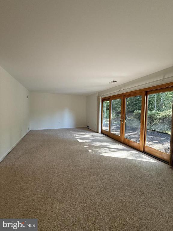 Building Photo - 11008 Saffold Way