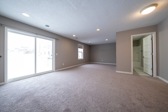 Building Photo - 20817 Guthrie Dr