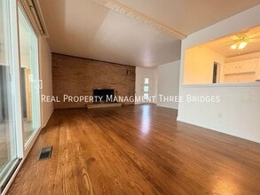 Building Photo - 90 Canisius Ln