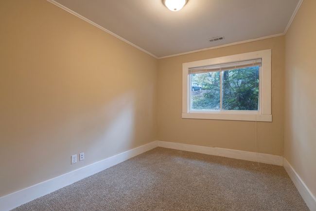 Building Photo - 270 Riggs Dr