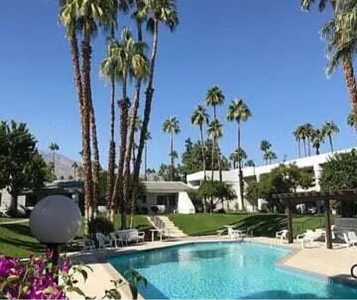 Building Photo - 5301 E Waverly Dr