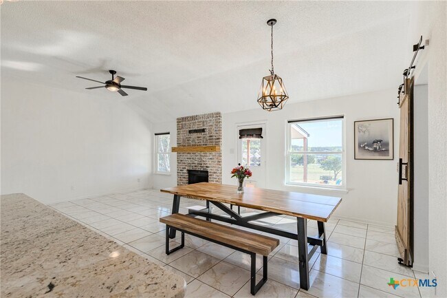 Building Photo - 3081 Colorado Dr