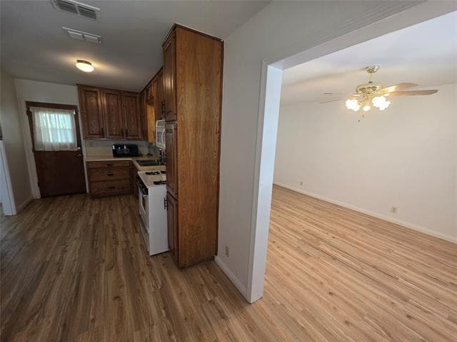 Building Photo - 308 Inez St