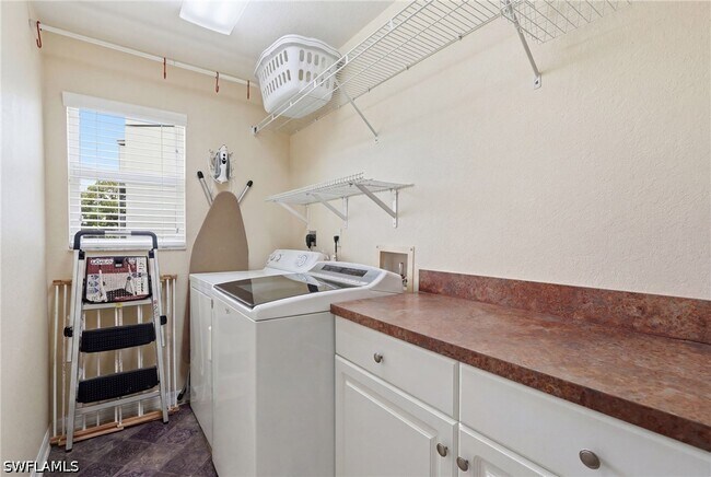Building Photo - 26630 Rosewood Pointe Dr