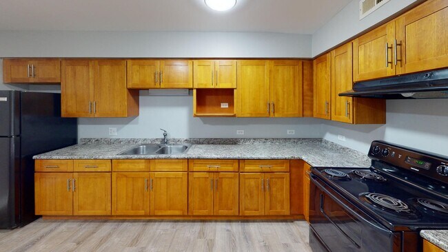 Floorplan - 14036-50 Tracy Ave