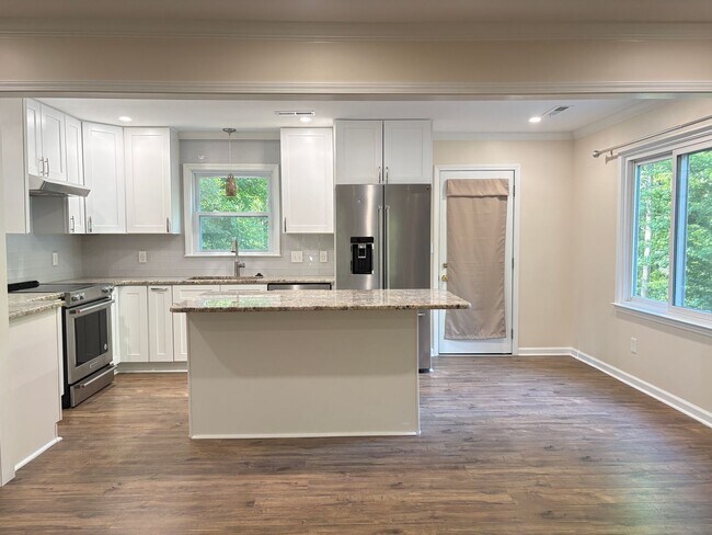 Building Photo - 3 Bedroom, 2 Bathroom House in Lewisville!