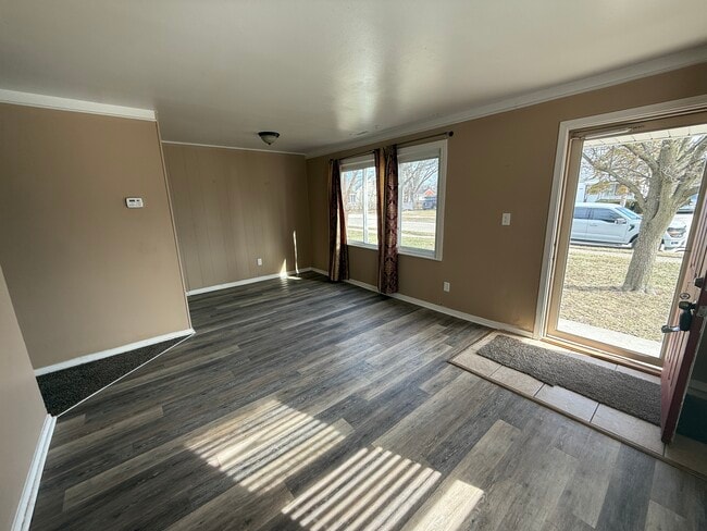 Building Photo - 25323 Fern St