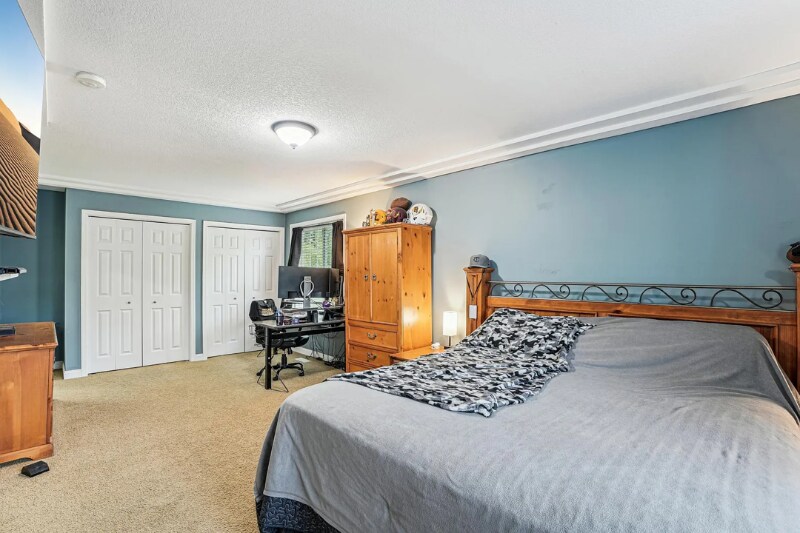 Building Photo - 21113 Clydesdale Curve N