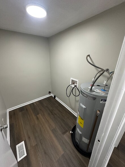 Building Photo - 1403 23rd St