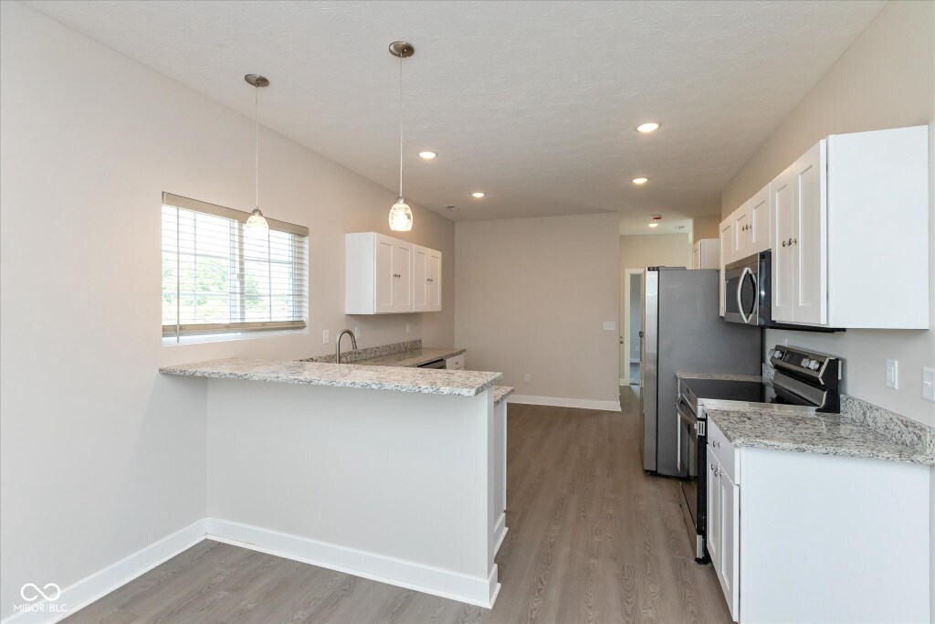 Building Photo - 2145 Columbia Ave