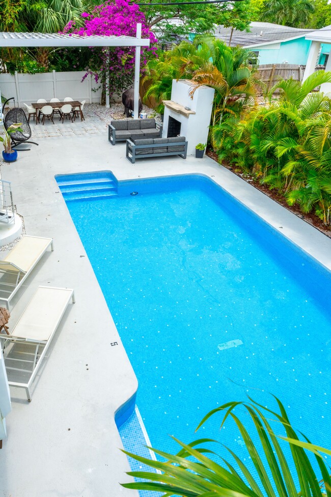 Building Photo - 234 Gregory Rd