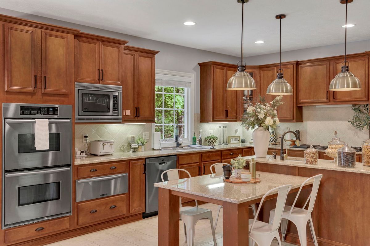 Building Photo - 7097 Pleasant Colony Cir