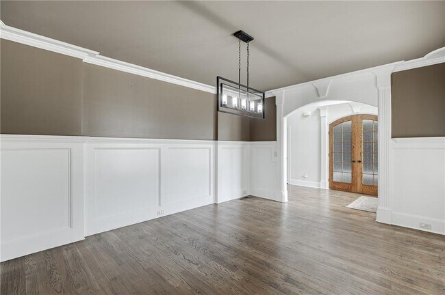 Building Photo - 4612 Grandview Pkwy