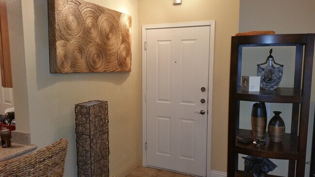 Building Photo - FURNISHED  1 bed/ 1 bath updated home in Aliso Viejo w/Fireplace