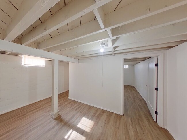 Building Photo - Charming 2BR Rental | Fenced Backyard | Basement