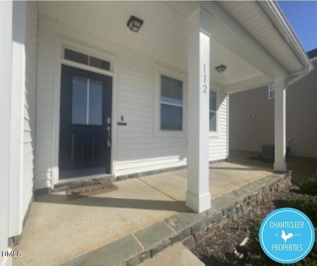 Building Photo - 112 Hoyne Way