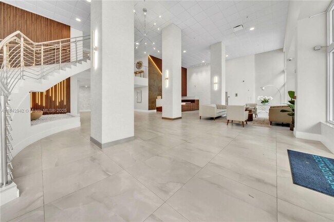 Building Photo - 3000 S Ocean Dr