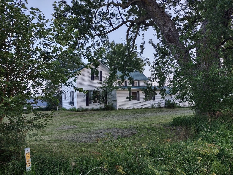 Primary Photo - 2686 290th St
