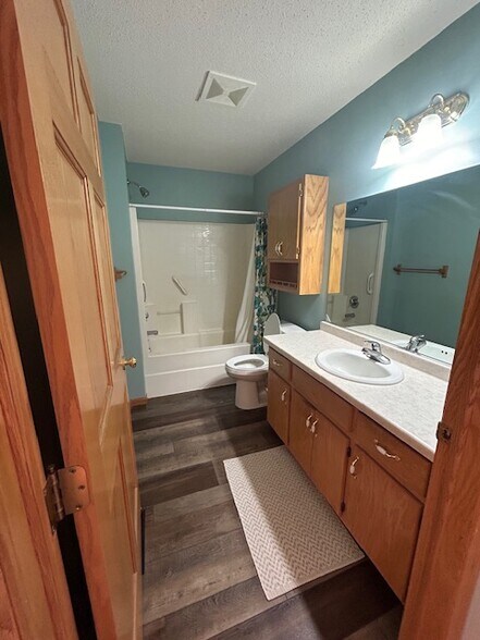 Building Photo - 5960 23rd St NE